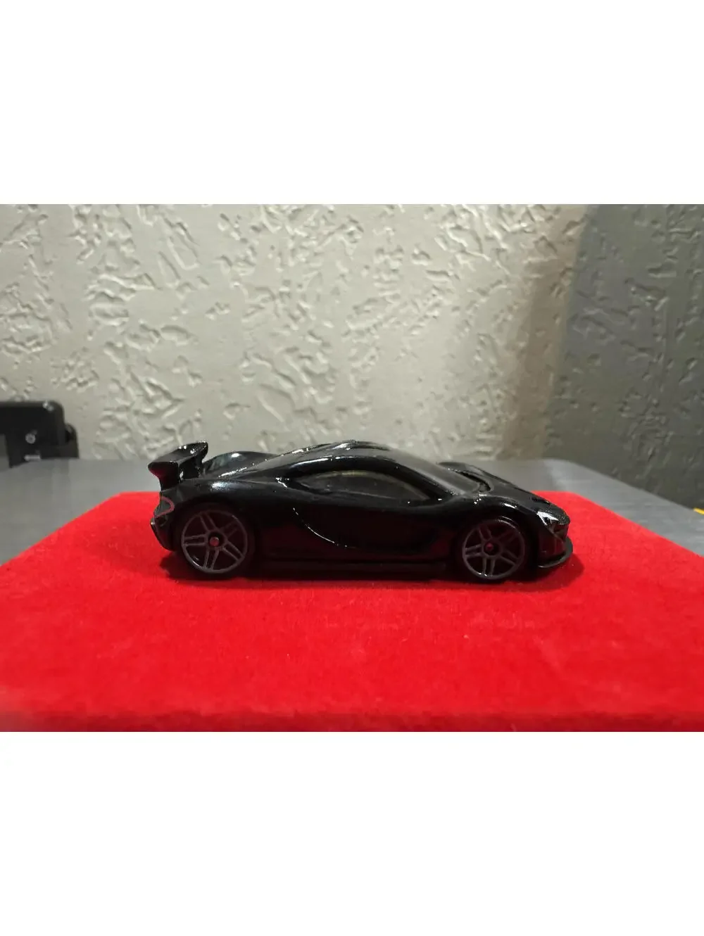 Hot Wheels 2014 McLaren P1 Black Diecast Car